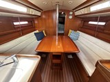 Dufour-325-Grand-Large-fwd.jpg